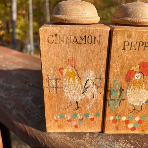Rustic Wooden Spice Shaker Set - Cinnamon, Pepper, Paprika Farm Country Charm - Picture 2 of 9
